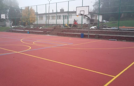 Przebudowa boiska sportowego przy Zespole Szkół Nr 1 w Bochni 32